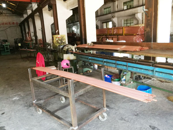 銅管翅片加工、調(diào)直設(shè)備